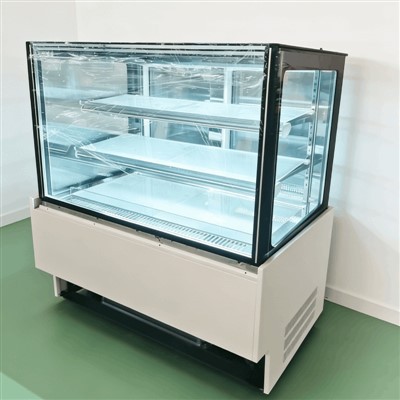 کابینت نمایش میوه های شیرین