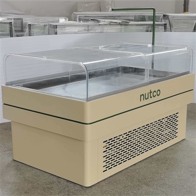 نمایش میوه خشک تجاری